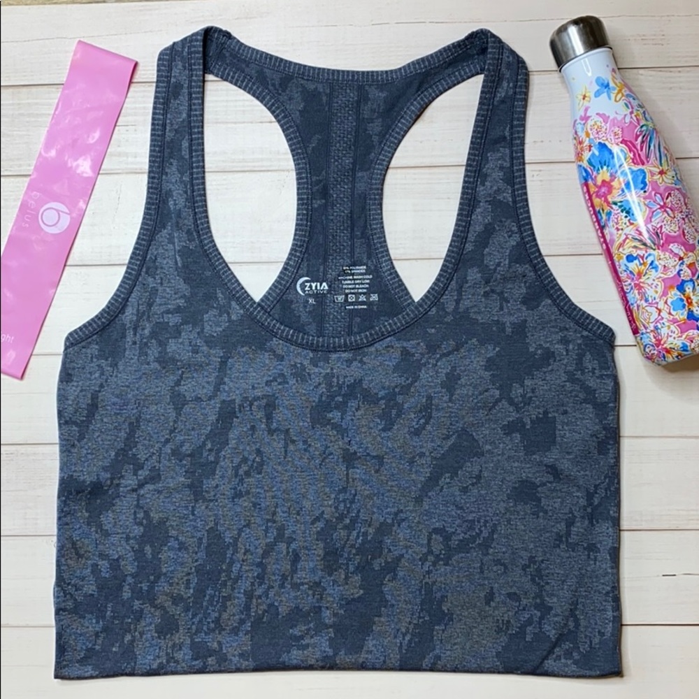 Zyia Grey Splash Seamless Tank (folded in pic)